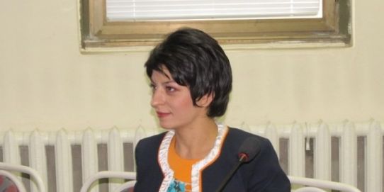 Десислава Атанасова: Напусналите кръвните центрове да премислят